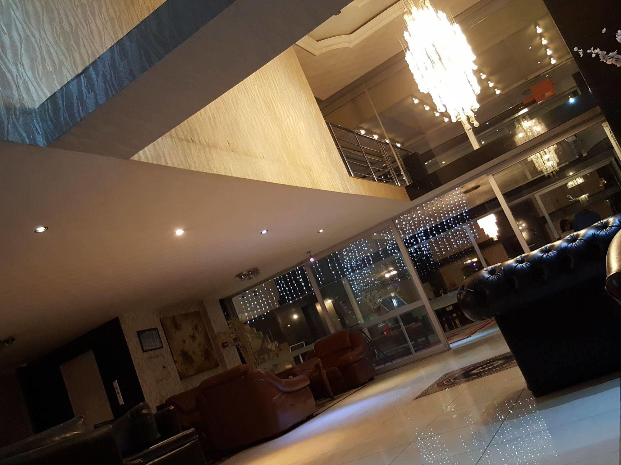 Latifoglu Hotel アンカラ エクステリア 写真